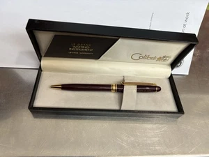Penna roller Colibri Le Grand bordeaux e oro con custodia di presentazione - necessita di inchiostro - Foto 1 di 10