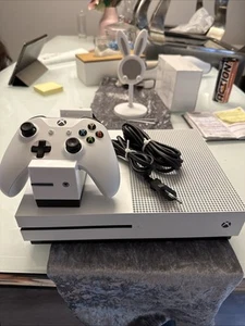 Microsoft Xbox One S 1TB con controllo ottimo. - Foto 1 di 7