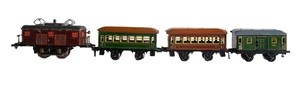 1915's German Bing Maroon 0-gauge Box Cab Clockwork Locomotive Train Set - Picture 1 of 12
