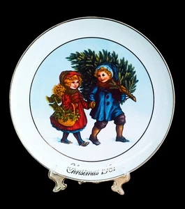 AVON 1981 Christmas Memories Sharing the Christmas Spirit 9" Plate Gilded 22KT - Picture 1 of 3