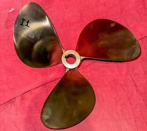 Hélice interna Mi Wheel 13 x 13 3 hojas mano izquierda nibral eje 1 1/8" (I1) - Imagen 1 de 2