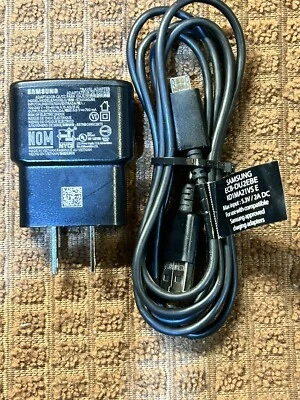Genuine Samsung Power Adapter OEM Travel Plug 5V 700mA - ETA0U60JBE - With USB - Image 1 of 4