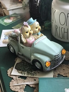 Cracker Barrel Green LED Truck with Easter Chicks and Eggs New! - Picture 1 of 6