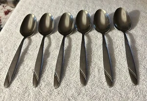 6-Oneida RISOTTO Frosted Glossy Stainless Flatware Place/Oval Soup Spoons - Picture 1 of 1