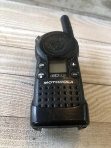 Motorola CLS1110 UHF Business 2-Way Radios Walkie Talkie - Comes w/clip - Picture 1 of 7