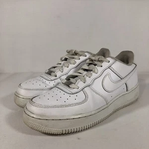 NIKE AIR FORCE 1 '07 LOW GS TRIPLE WHITE DH2920-111 YOUTH SIZE 6.5Y 8W - Picture 1 of 9