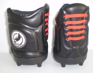"Unused" stubby holder football boot - 'Magpies' - Port Adelaide Football Club - Bild 1 von 1