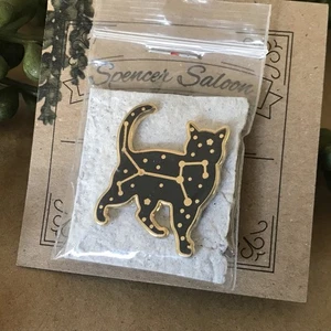 Black & Gold Constellation Cat Lapel Pin ~ Gothic Pagan Witchy Black Cat ~ NEW - Picture 1 of 3