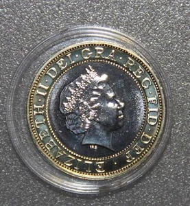 Moneda de dos libras escasa del 50 aniversario del descubrimiento del ADN 2003 ADN SIN CIRCULAR - Imagen 1 de 2