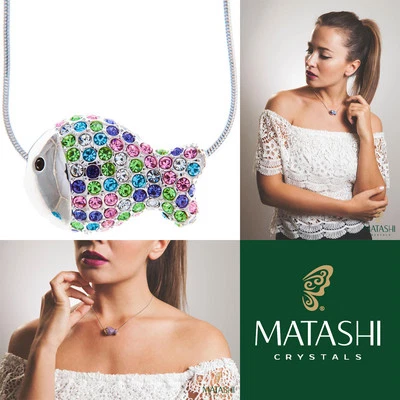 Collar chapado en rodio de 16" con diseño de peces y cristales multicolores de Matashi Foto 1 de 4