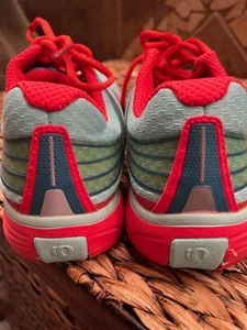 Pre-owned! Pearl Izumi Women's X-Road Fuel III Cycling Shoes Size 6 /Red - Picture 1 of 5