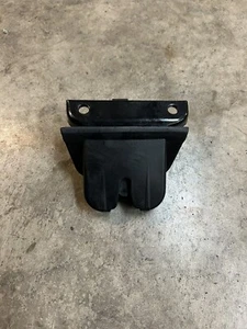Audi A4 S4 A6 S6 Avant & Allroad Hatch Lid Latch C5 TESTED GOOD - Picture 1 of 11