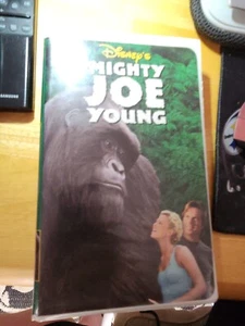 DISNEY'S MIGHTY JOE YOUNG VHS 📼 CLAMSHELL 1999 - Picture 1 of 3