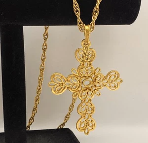 Crown Trifari Cross Necklace Gold Tone Chain Ornate Large Pendant Statement - Picture 1 of 9