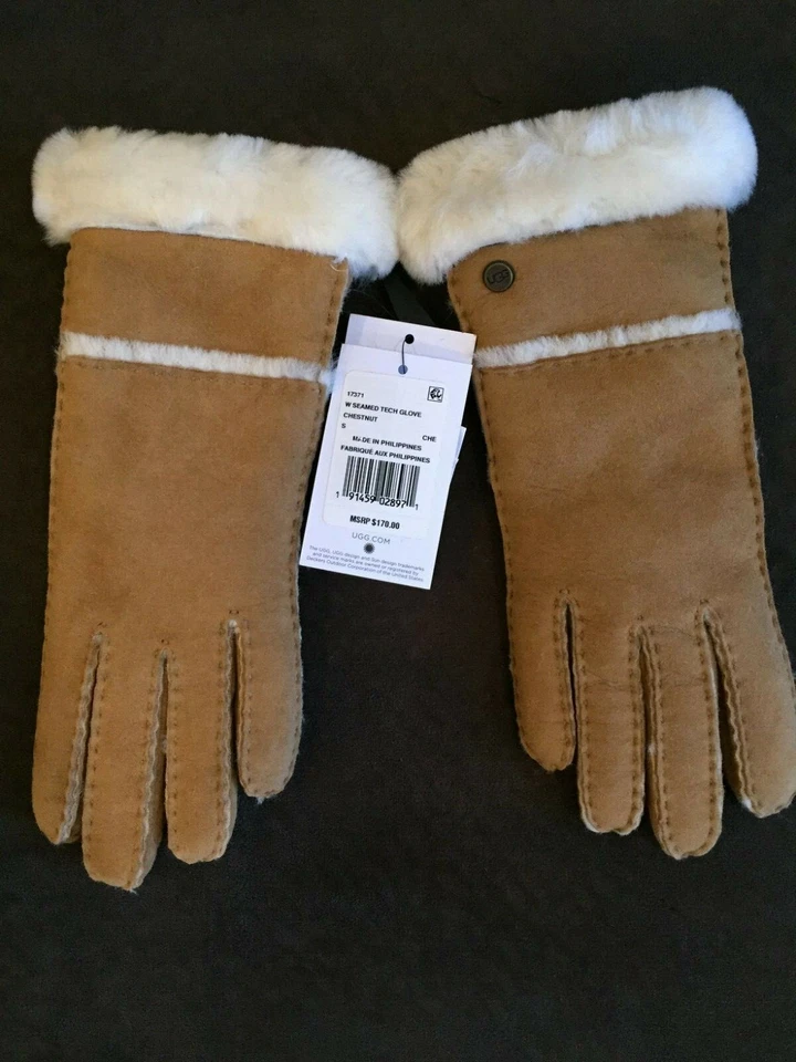 UGG Australia Women Seamed Tech Glove Size S in Chestnut
