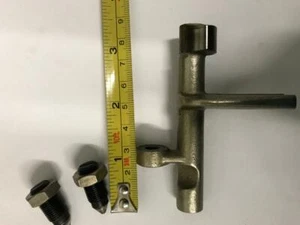 Montgomery Wards UHT J252C (1950's eary 1960's) Rock Shaft w/screws (*CI*) - Picture 1 of 4