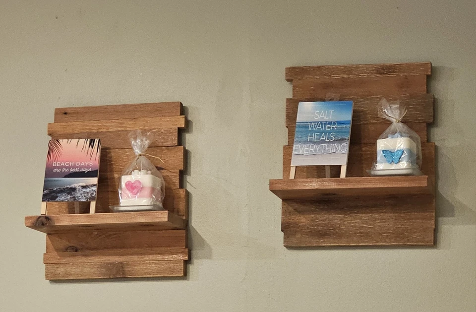 Плавающие полки из кедра 12 дюймов на 14 дюймов - Изображение 1 из 1