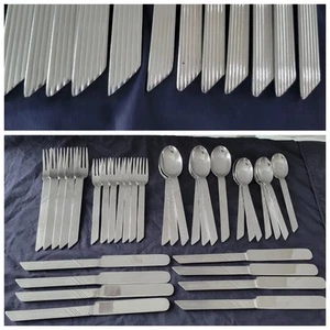 Oxford Hall Orion Flatware Set Of 34 Pieces - Picture 1 of 8