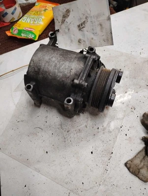 Compresor de aire acondicionado MITSUBISHI GALANT 00 01 02 03 Foto 1 de 4