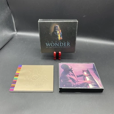 At the Close of a Century by Stevie Wonder (CD, 1999) Box Set 4 Discs Booklet - Imagem 1 de 4
