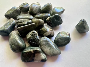 3x Cats Eye Tumbled Stones XL 30-40mm Reiki Healing Crystal Confidence Grounding - Picture 1 of 15