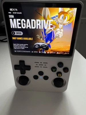 Console videogioco portatile retrò 128g R36s sistema Linux  - Immagine 1 di 4