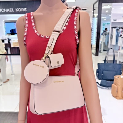 Bandolera Michael Kors Jet Set con estuche tecnológico para AirPods Pro Powder Blush Foto 1 de 4