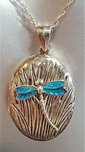 SILVER & ENAMEL DRAGONFLY LOCKET & LONG 24"  ROPE CHAIN      ref:XaeD