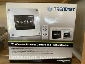 TRENDNET  7" WIRELESS INTERNET CAMERA AND PHOTO MONITOR  TV-M7 - Afbeelding 1 van 4