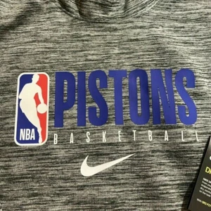 Nike NBA Detroit Pistons Hoodie 2XL-T Tall Showtime Warmup AV1354 Dri-FIT - New - Picture 1 of 6