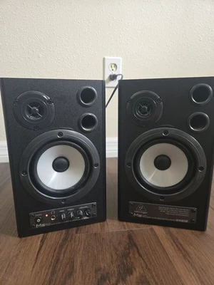 Behringer MS40 Digital Monitor Speakers Pair - Image 1 of 4