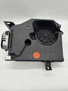 Mercedes SL W230 Harman Kardon Subwoofer Bassbox Lautsprecher A2308203502 - Bild 1 von 5