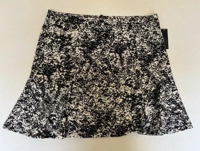 ¡Nuevo! Falda abstracta línea A blanca y negra ATTENTION para mujer talla grande #1070 Foto 1 de 4