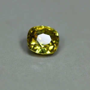 0.60 Cts_Ravishing !! Best Color_100 % Natural Unheated Chrysoberyl_Srilanka - Picture 1 of 3