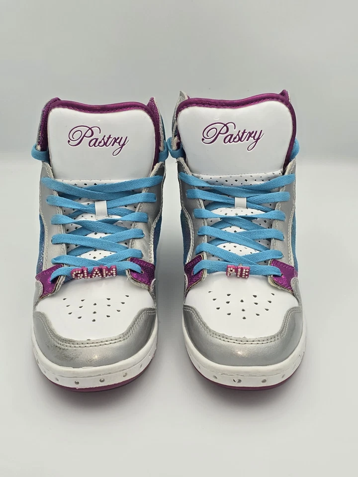 Tênis Feminino Pastry Glam Pie Hi-Top 10 Prata Azul Rosa Retrô - Imagem 1 de 4