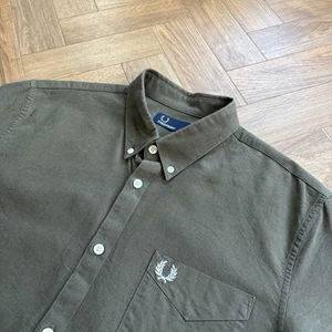 Fred Perry Shirt Short Sleeve Oxford Nettle Green Terrace Mod Mens Large - Imagen 1 de 17