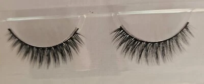 false lashes with acrylic travel case, very lightweight, soft touch, handmade  - Image 1 of 3