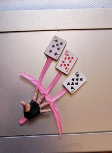 Gambit Marvel Legends Card Throwing HAND ONLY Effect XMen USED Custom Real Cards - Bild 1 von 2