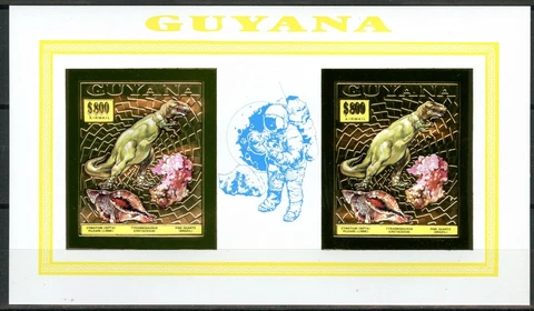 Guyana 1993 Animals Préhistoriques T Rex Space Astronaut Mid 4504 Gold/Gold Imp Cover