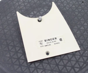 SINGER STYLIST 513 SEWING Machine Replacement Parts Side / Motor Plate - Picture 1 of 4
