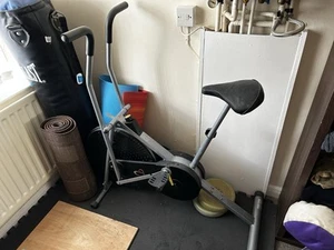 V-Fit ATC1 Dual Action Air Cycle Exercise Bike for Fitness and Fat Loss - Picture 1 of 1