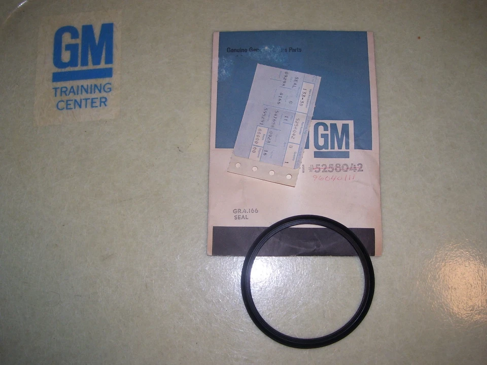 Chevrolet Chevette 77 transmisión tercer embrague pistón sello exterior NOS 5258042 Foto 1 de 1