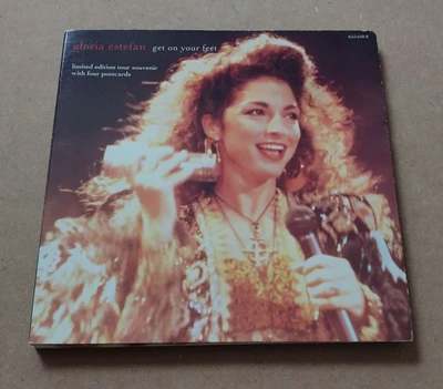 Gloria Estefan - Get On Your Feet (Limited Edition Tour Souvenir 7" Record 1989) Foto 1 de 4