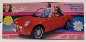 Barbie Ford Thunderbird 2002 convertible roja nueva en caja sellada - Imagen 1 de 7