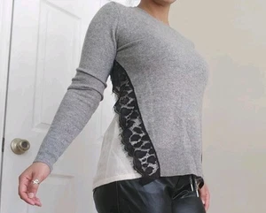 AQUA Sz Small 100% Cashmere Gray White Sweater Black Lace Soft Cozy Long Sleeve - Picture 1 of 6