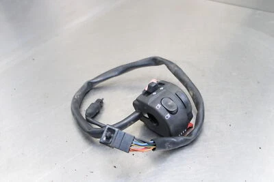 INTERRUPTORES INTERRUPTOR SEÑALES BOCINA CLIP IZQUIERDO TRIUMPH STREET TRIPLE R 13-15 Foto 1 de 4