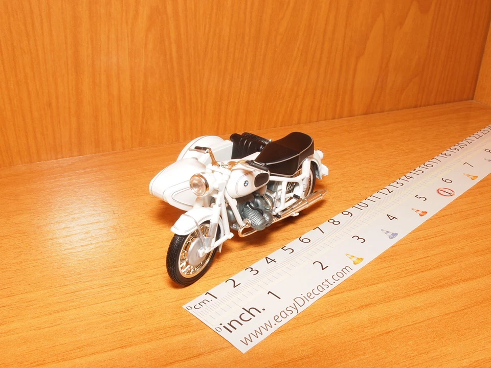 宝马 R69S SIDECAR 1:24 1966 ALTAYA IXO  — 第 1/1 张图片
