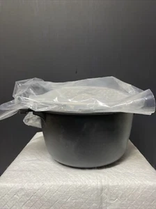 NEW Pampered Chef Small Micro Cooker 1 Quart With Lid & Manual *Free Shipping* - Picture 1 of 6