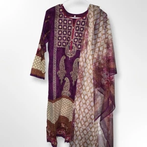 Small Purple Pakistani Cotton/Lawn Suit with Soft Net Dupatta & Pants - Picture 1 of 4