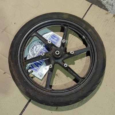 Llanta delantera de aleación de neumáticos Honda CBR 125 Cbr125r Cbr125 CBR 125 R Cbrr125 Foto 1 de 4